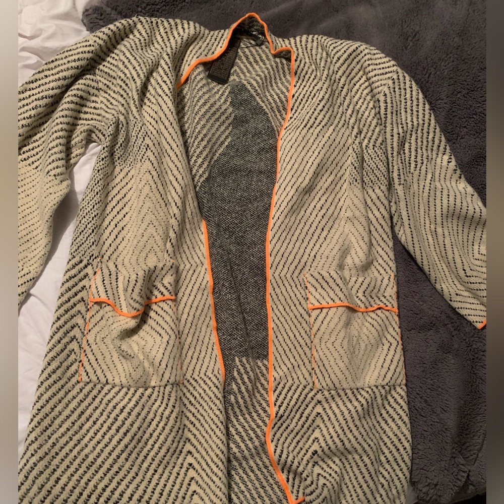 MAXSPORT cardigan size large NWT!